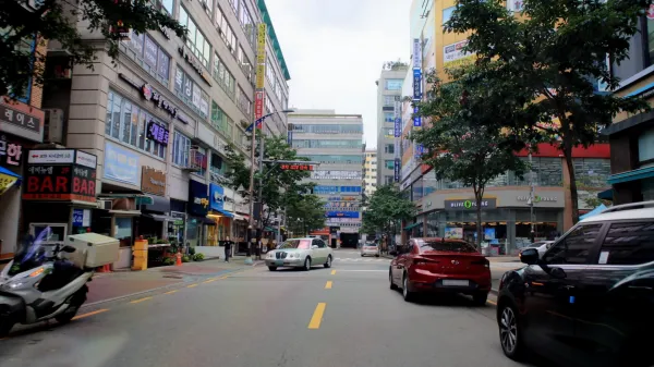 슬세권 전원마을이라 할 만큼 모든 인프라를 도보로 이용 가능하다