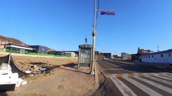 마을 앞쪽으로 생활인프라는 이렇듯 거의 없다