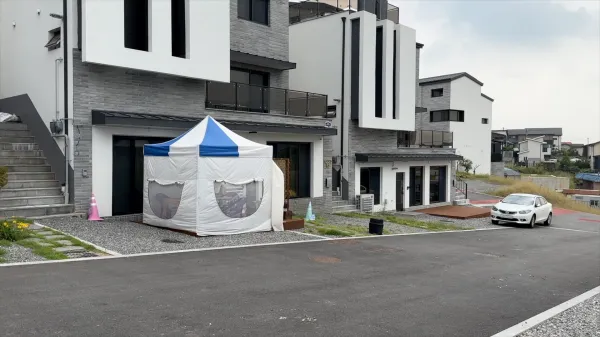 단지 곳곳에 에어비엔비 흔적이 보인다