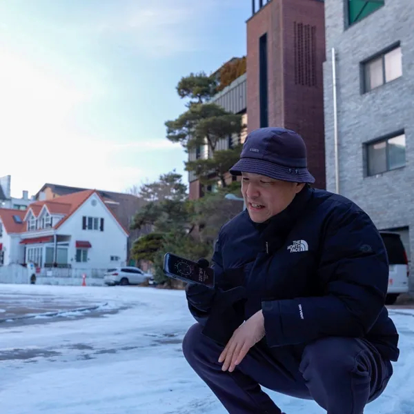 전원마을 현장답사중인 찍사홍